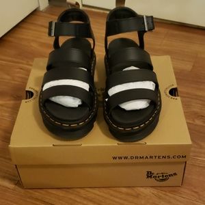 Dr. Martens sandals chunky black